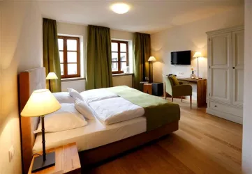 Doppelzimmer-Beispiel (© Weinhaus Henninger)