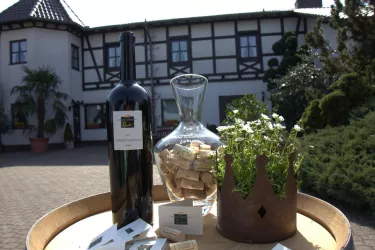 Landhaus Kronenberg - Weingut (© Familie Bender)