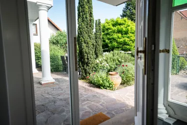 Blick aus Wohnzimmer/Esszimmer