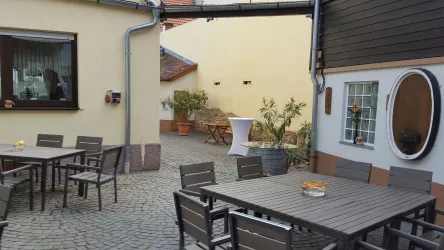 Innenhof 2 (© Die Scheier)