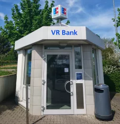 VR-Bank Häuschen am Edeka Paul