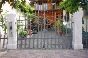 Weingut Ernst Weisbrodt 2