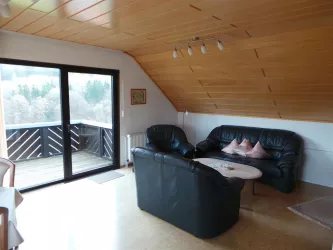 Wohnzimmer mit Terasse
