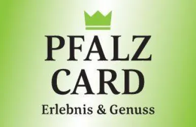 Eine prägnante Darstellung der Pfalz Card auf grünem Hintergrund. Sie bietet Erlebnis und Genuss in der Region.