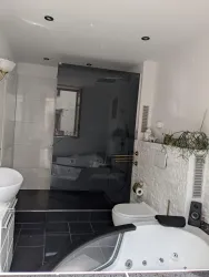 WhatsApp Image 2025-10-08 at 11.49.46 (1)