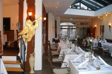 Silvester-Feier im Restaurant Garten Eden