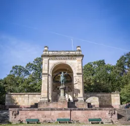 Friedensdenkmal Edenkoben (© Verein SÜW Edenkoben, T. Kujat)