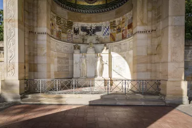 Innenansicht Friedensdenkmal (© Verein SÜW Edenkoben, T. Kujat)
