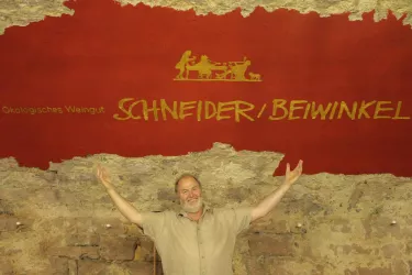Herr Schneider-Beiwinkel (© Weingut Schneider-Beiwinkel)