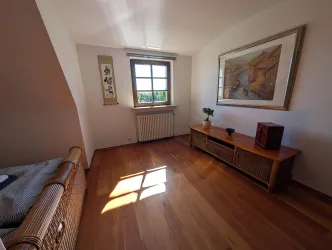 Schlafzimmer mit Doppelbett