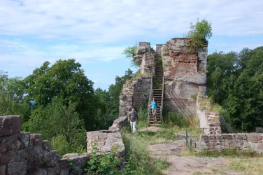 Burgruine Wegelnburg 02 (© Kurt Groß)