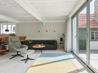Wohnbereich mit Terrassenzugang