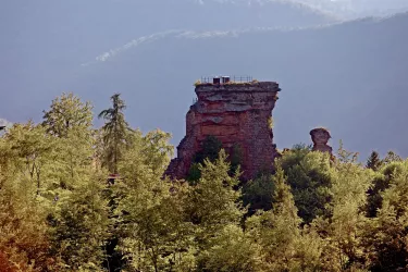 Hohenburg Felsen (© Kurt Groß)