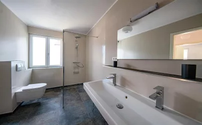 Badezimmer (© Archiv Haus-amBrunnen.de)
