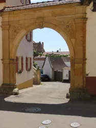 Herxheim am Berg - Pfaffenhoftor Bild 4 (© Urlaubsregion Freinsheim)
