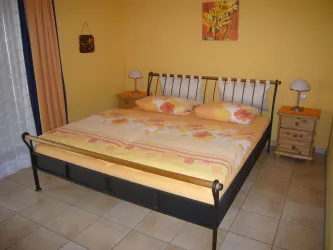 Chardonnay Schlafzimmer - Durchgangszimmer (© Familie Münch)