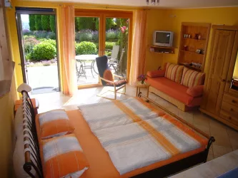 Schlafbereich - Ausgang zur Terrasse (© Familie Münch)