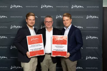 Nicht zu schlagen war das Weingut Ökonomierat Rebholz (Pfalz) bei den weißen Burgundersorten mit seinem 2018 Birkweiler Mandelberg Großes Gewächs. 