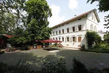 Stadthaus Bruno, Drehort: Weingut Motzenbäcker Villa im Paradies