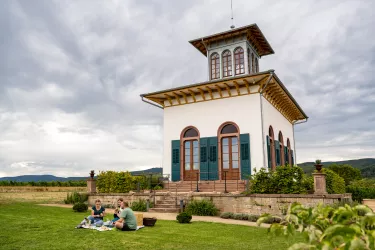 Picknick vor dem Teehaus in Ruppertsberg