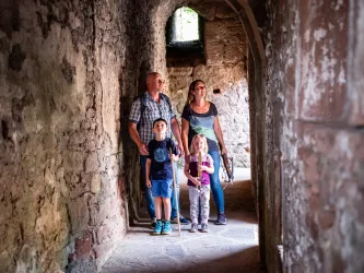 Auf Entdeckungstour durch die Hardenburg in Bad Dürkheim