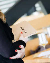 Zum Wohl die Pfalz Notizbuch (© Lucie Greiner / medienagenten) Zum Wohl die Pfalz Notizbuch