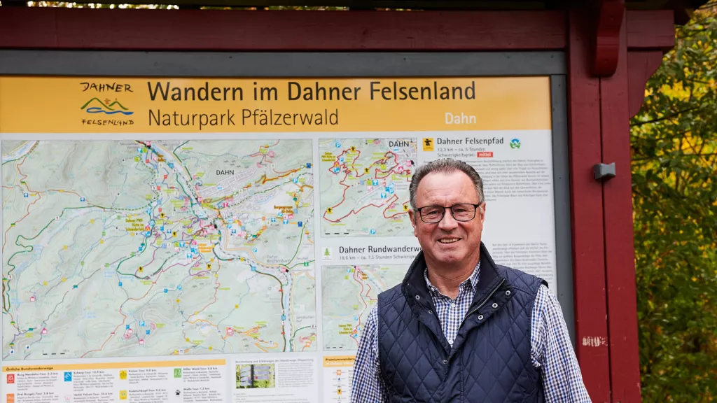 Infotafel Wanderparkplatz Dahner Felsenpfad