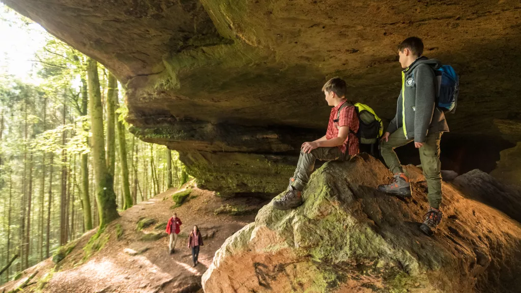 Bärenhöhle am Rodalber Felsenwanderweg