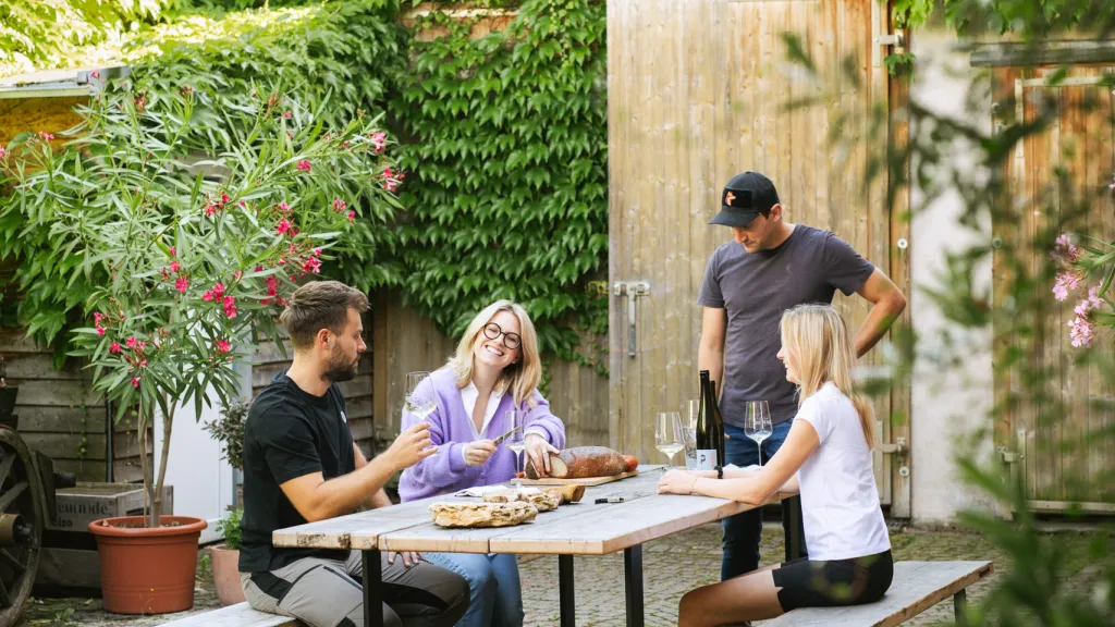 Hofszene Weingut Pfalz