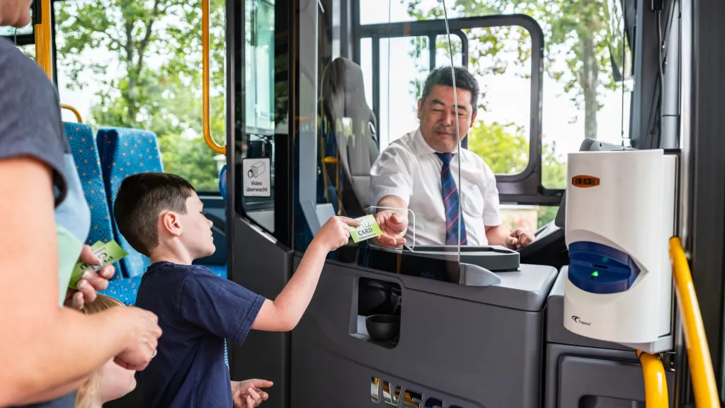 Bus und Bahn kostenlos mit der Pfalzcard nutzen 