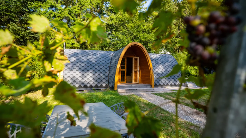 Ein Tinyhouse auf dem Campingplatz Naturresort Waldglück