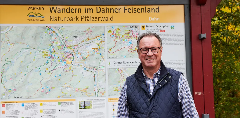 Infotafel Wanderparkplatz Dahner Felsenpfad