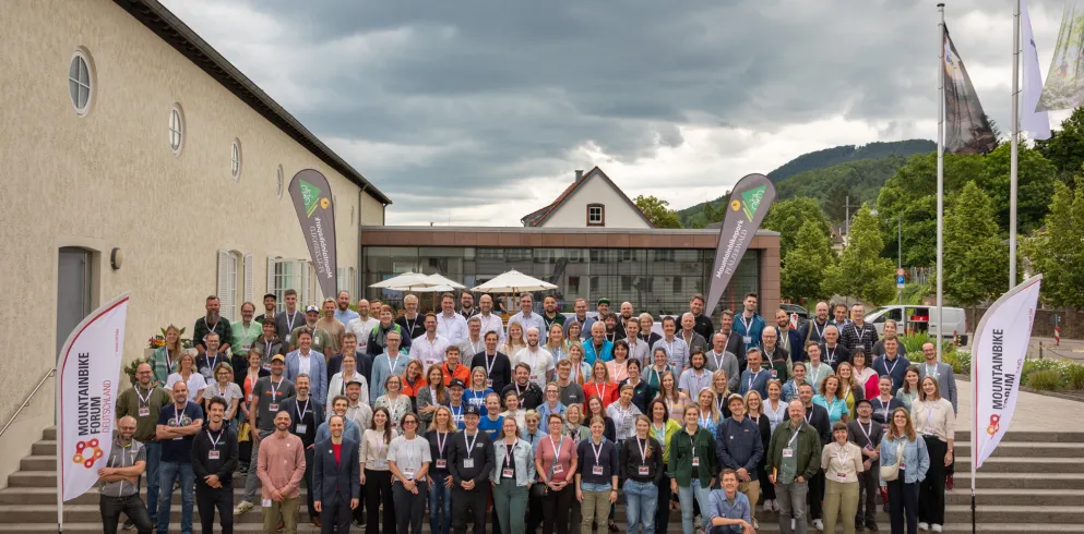 Teilnehmende beim Mountainbike-Kongress 2024