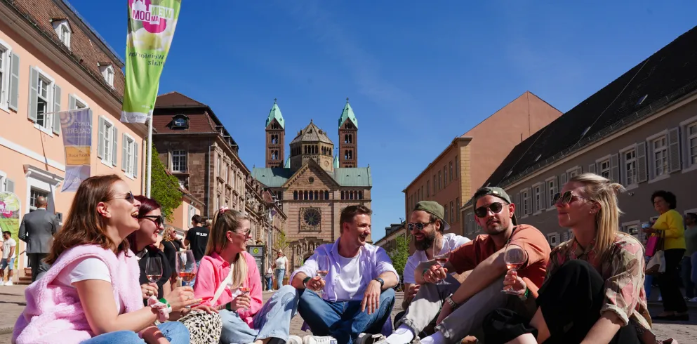 Gute Stimmung bei Wein am Dom