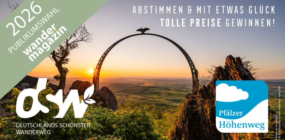 Ein Foto vom Adlerborgen und Informationen zur Abstimmung zu Deutschlands Schönstem Wanderweg für den Pfälzer Höhenweg