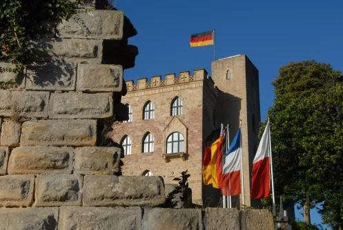 Markiert einen Meilenstein deutscher Geschichte: das Hambacher Schloß