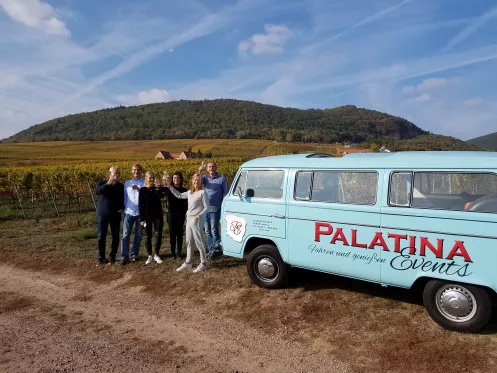 Pfalz Touren mit dem Palatina-Oldtimerbus