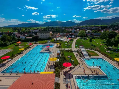 Das Freibad Kalmitbad in Maikammer