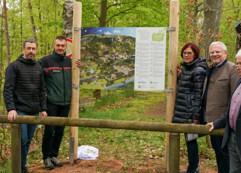 Uffbasse! Wimmelbild am Wanderparkplatz Drei Eichen