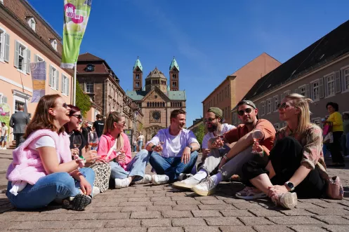 Gute Stimmung bei Wein am Dom