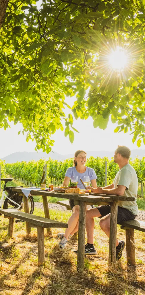 Genusspause auf der Radtour im Weinland