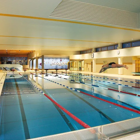 Hallenbad (© Archiv Verbandsgemeinde Bad Bergzabern)