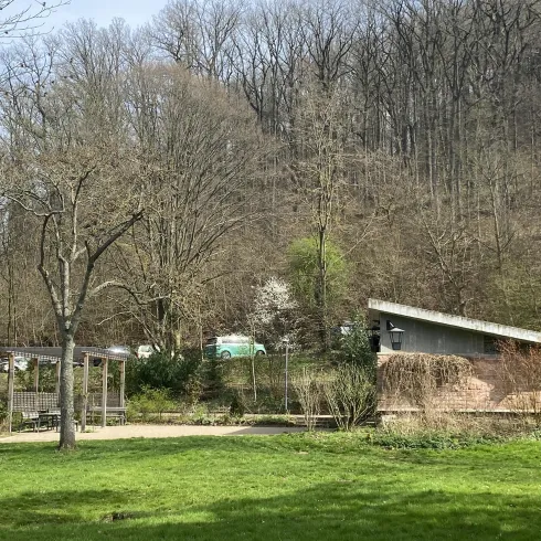 Konzertmuschel seitlich (© Verein SÜW Annweiler e.V.)
