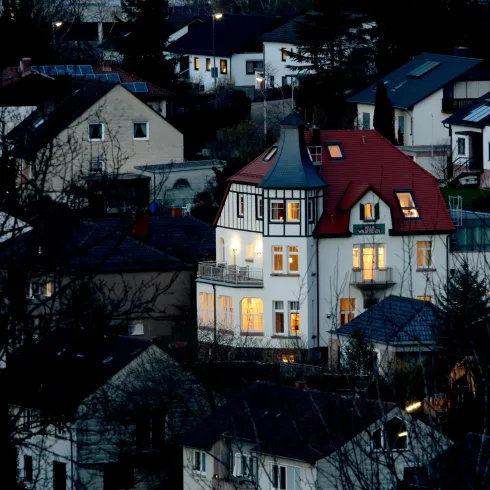 Villa Waldfrieden am Abend (© Jugendstilhotel Trifels, Iversen)