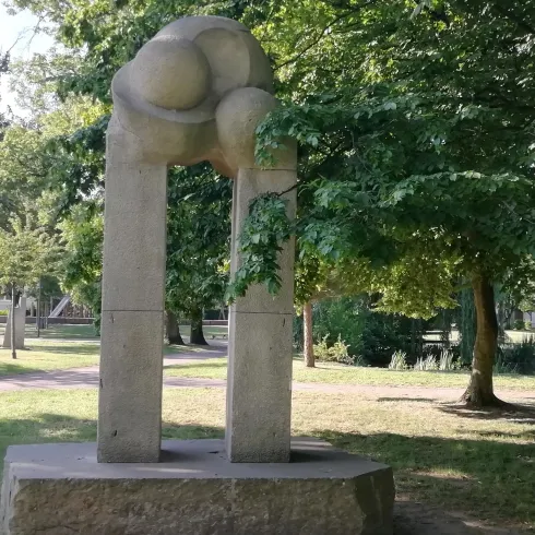 Tor zur Freundschaft, Villi Bossi