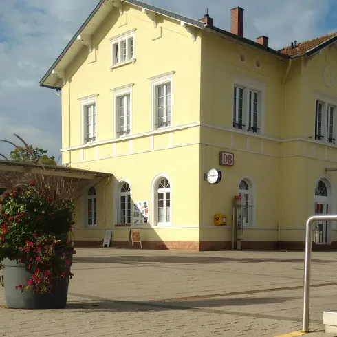 Bahnhofsgebäude Kandel