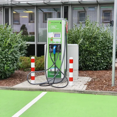 Ladestation für Elektrofahrzeuge Sparkasse Kandel
