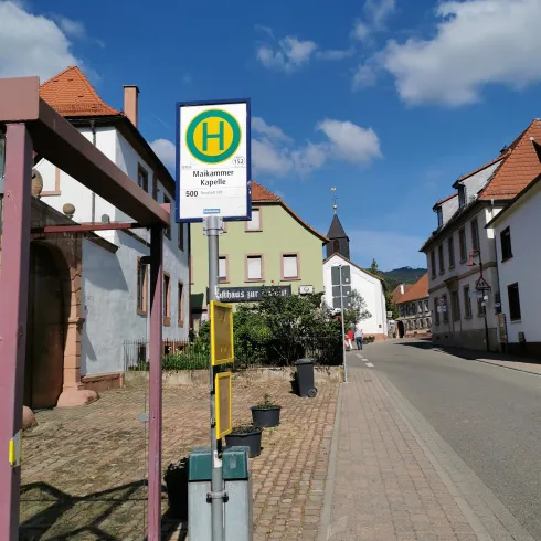 Bushaltestelle (© Büro für Tourismus Maikammer)