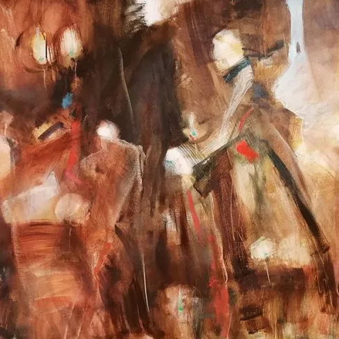 Ein abstraktes Kunstwerk mit warmen Erdtönen in verschiedenen Texturen und Formen. Die zentrale Darstellung zeigt einen kreisförmigen Fokus mit goldenen Spritzern.