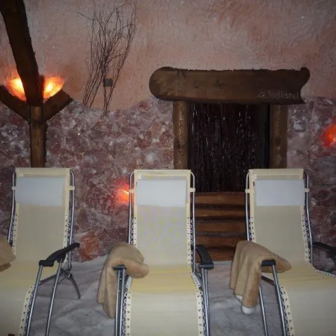 Salzgrotte (© Büro für Tourismus Maikammer)
